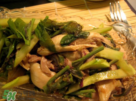 香椿和鴨肉能一起吃嗎？香椿和鴨肉可以同時吃嗎？