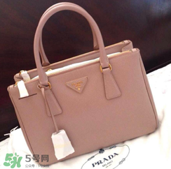 prada是哪個(gè)國(guó)家的品牌？prada普拉達(dá)是哪里的牌子？