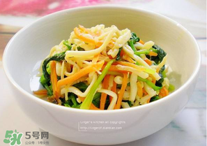 洋蔥和胡蘿卜能一起吃嗎？洋蔥和胡蘿卜可以一起炒嗎？