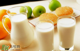 香椿和豆?jié){能一起吃嗎？喝豆?jié){可以吃香椿炒雞蛋嗎？