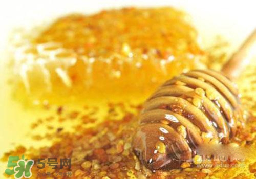 桃花茶可以加蜂蜜嗎？桃花茶可以和蜂蜜一起喝嗎？