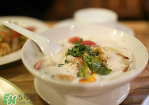 花甲能和豆腐一起吃嗎？花甲和豆腐能一起吃嗎？
