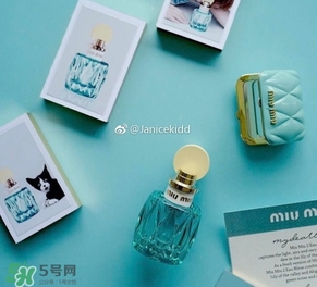 miu miu隨身鏡多少錢？miu miu限量隨身鏡價格上市時間