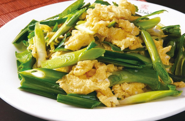 蒜苗是發(fā)物嗎？蒜苗是不是發(fā)物