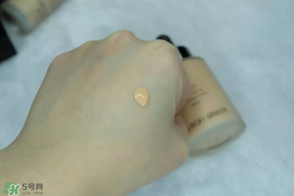 混合皮用什么粉底液？混合皮膚用什么粉底液比較好？