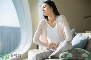 來月經(jīng)想睡覺是咋回事？為什么月經(jīng)期間很困