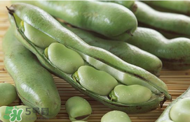 蠶豆要?jiǎng)兤幔啃迈r蠶豆怎么快速剝皮？