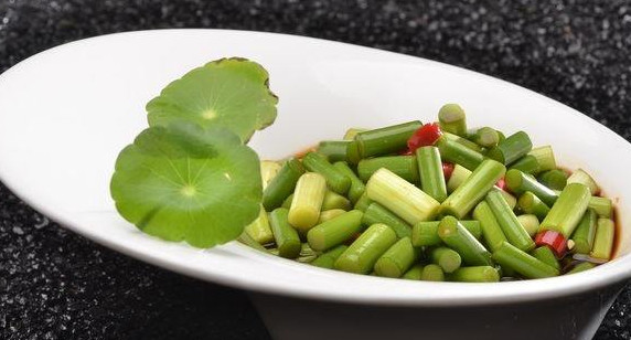 蒜苔怎么處理？蒜薹炒之前要怎么處理