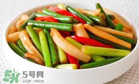 蒜苔用焯水嗎？蒜苔要不要焯水