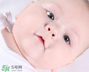 寶寶有鼻屎不通氣怎么辦？寶寶有鼻屎鼻塞怎么辦？
