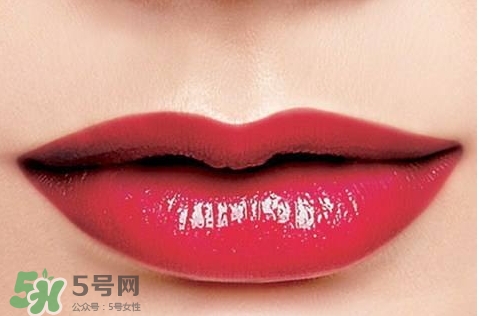 漂唇后嘴唇發(fā)黑怎么回事？漂唇后嘴唇發(fā)黑怎么辦？