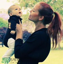 家長(zhǎng)什么時(shí)候可以帶寶寶進(jìn)行戶外活動(dòng)？寶寶最佳的戶外運(yùn)動(dòng)時(shí)間是什么？