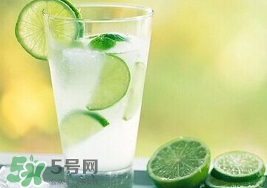 檸檬水什么時候喝最好？檸檬水什么時間喝最好