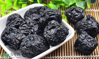 烏梅可以直接泡水喝嗎？烏梅泡水喝的功效