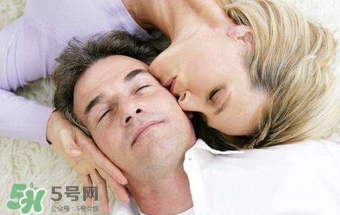 和老公愛愛時(shí)被孩子發(fā)現(xiàn)怎么辦？和老公愛愛的囧事