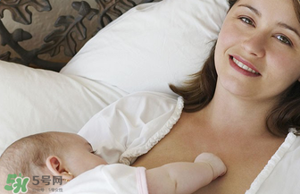 正常母乳是什么顏色？什么顏色的母乳營養(yǎng)高？