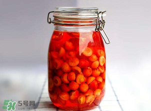櫻桃酒葡萄酒合在一起好嗎？櫻桃酒和葡萄酒的區(qū)別