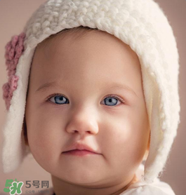 寶寶濕疹可以涂郁美凈嗎？ 寶寶濕疹涂什么管用？