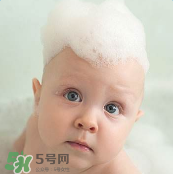 寶寶濕疹可以涂郁美凈嗎？ 寶寶濕疹涂什么管用？