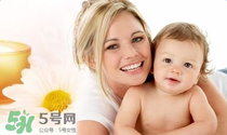 寶寶一般在什么時(shí)候會(huì)叫爸爸媽媽？寶寶說話和智力有關(guān)系嗎