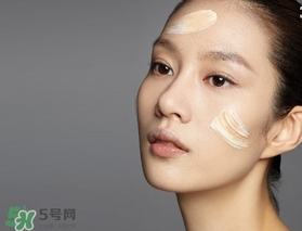 粉底液可以涂在眼部嗎？粉底液涂在眼部有什么危害？
