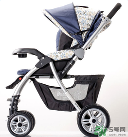 嬰兒車三輪好還是四輪好？嬰兒車三輪和四輪的區(qū)別