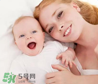 產(chǎn)后皮膚干燥起皮又很癢是怎么回事？生完小孩后皮膚特干怎么辦？