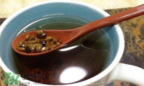 決明子泡水喝要炒熟嗎？決明子泡水的功效