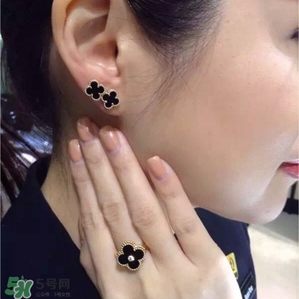 梵克雅寶項(xiàng)鏈?zhǔn)鞘裁床馁|(zhì)？vca項(xiàng)鏈?zhǔn)屈S金的嗎