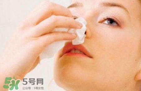鹽水洗鼻能治好鼻炎嗎？鹽水洗鼻的正確方法