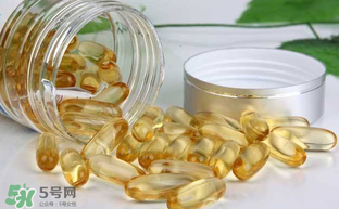 寶寶吃魚肝油什么時間吃最好？嬰兒吃魚肝油吃到什么時候？