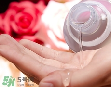 法國珍貴水和神仙水可以一起用嗎？珍貴水和神仙水哪個(gè)好？