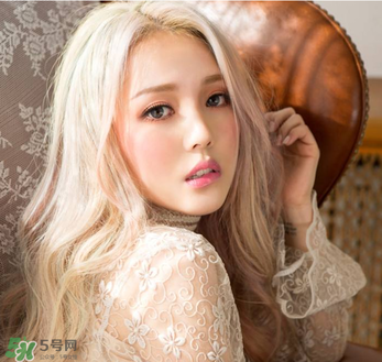 美妝博主pony結婚了嗎？ pony老公是誰？