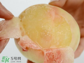 ?桃子發(fā)霉了還可以吃嗎？吃了發(fā)霉的桃子怎么辦？