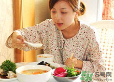 夏天做月子穿什么鞋？夏天做月子如何選擇鞋子？