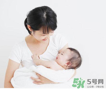 夏天坐月子可以天天洗澡嗎？夏季坐月子能洗澡嗎？