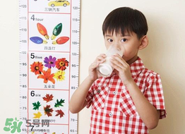 兒童什么時(shí)候補(bǔ)鈣效果好？兒童鈣片應(yīng)該怎么吃？
