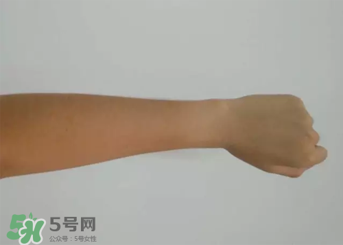 大創(chuàng)美白乳液多少錢？大創(chuàng)美白乳液為什么那么便宜