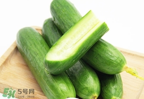 黃瓜敷臉要去皮嗎？黃瓜敷臉要削皮嗎？