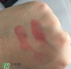 嬌蘭小黑裙003好看嗎？嬌蘭小黑裙唇膏003試色