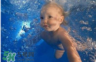 寶寶游泳耳朵進(jìn)水了怎么辦？寶寶游泳如何避免耳朵進(jìn)水？