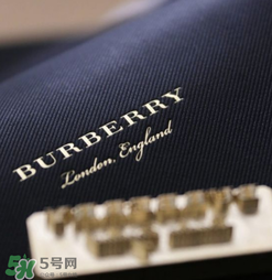 burberry dk88鎖頭包正品多少錢(qián)？巴寶莉dk88包專柜價(jià)格