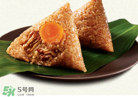 蛋黃肉粽怎么做好吃？蛋黃肉粽的家常做法