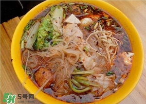 麻辣燙和冒菜有啥區(qū)別？麻辣燙和冒菜哪個(gè)好吃？