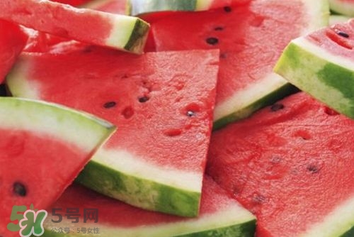 桃子和西瓜一起吃會中毒嗎？桃子和西瓜能一起吃嗎？