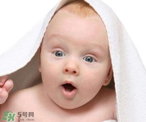 寶寶中暑的癥狀是什么？寶寶夏天如何判斷是否中暑？