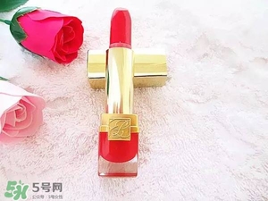 嬌蘭和雅詩蘭黛口紅哪個好？嬌蘭和雅詩蘭黛口紅對比