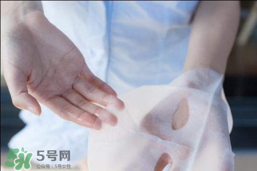百雀羚三生花面膜怎么用？百雀羚三生花面膜用完要洗嗎？