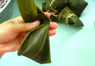 四角粽子怎么做？四角粽子怎么做好吃？