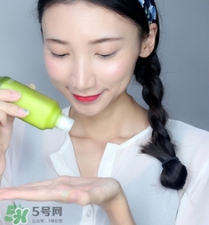 百雀羚三生花水乳怎么樣？百雀羚三生花水乳好用嗎？
